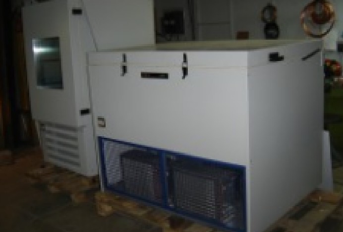 Морозильник-ларь для получения стабильной температуры ниже комнатной до -30 градусов ZVDKM МЛ-27л-3/2 Котельная автоматика